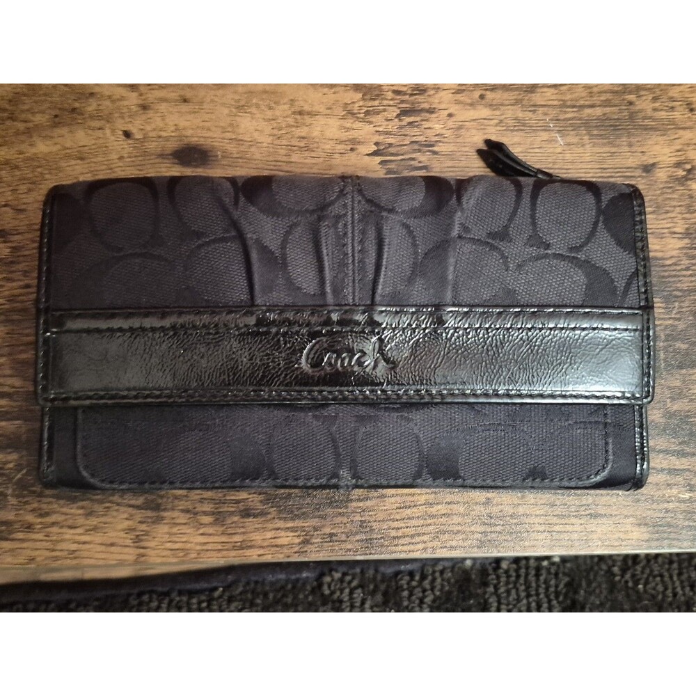 COACH Soho Signature Black Pleated Checkbook Wallet Canvas Patent Leather Trim
